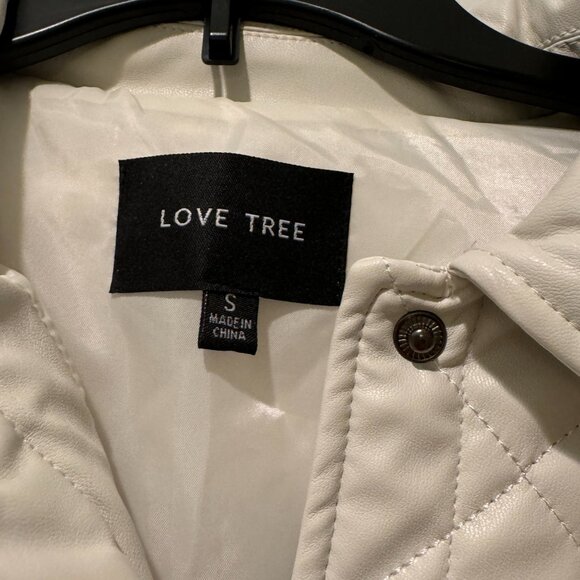 Cream, quilted faux leather shacket- size medium - Picture 2 of 4